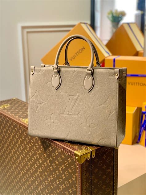 louis vuitton tote bag beige|Louis Vuitton tote bag vintage.